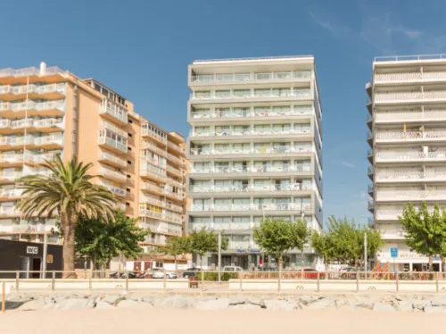 Pierre & Vacances Blanes Playa فنادق في بلانيس