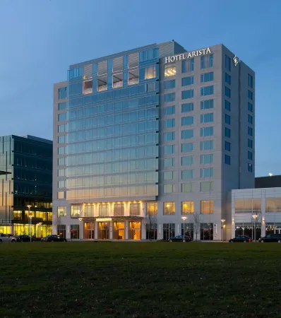 Hotel Arista Отели рядом с достопримечательностью «Нейпер Сетлемент»