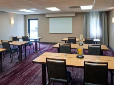 Sonesta Select Indianapolis Carmel Hotels in Carmel