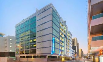 Howard Johnson Plaza by Wyndham Dubai Deira