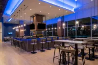 La Quinta Inn & Suites by Wyndham Nashville Downtown/Stadium