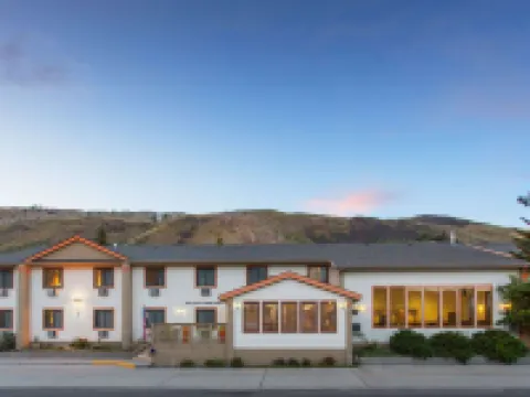 Super 8 by Wyndham Gardiner/Yellowstone Park Area Hotels in Gardiner