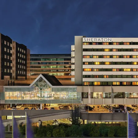 Frankfurt Airport Marriott Hotel Отели рядом с достопримечательностью «Офисный комплекс Squaire»