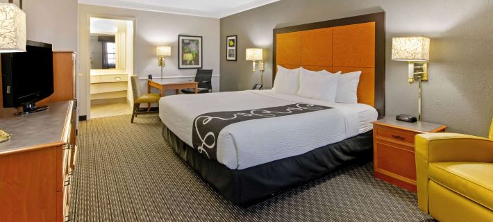 La Quinta Inn by Wyndham Santa Fe Hotels in Santa Fe