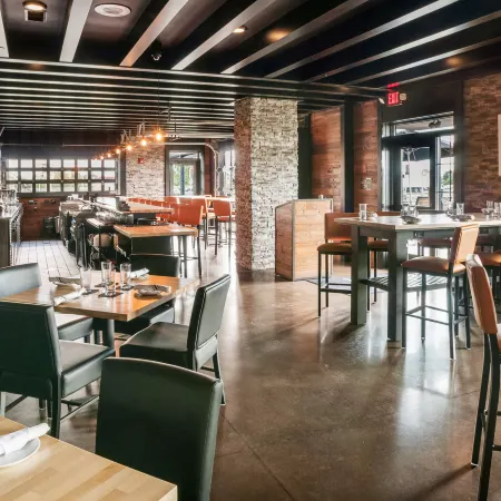 Cobblestone Hotel & Suites Appleton International Airport