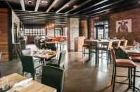 Cobblestone Hotel & Suites Appleton International Airport Hotels in Menasha