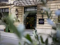 Hotel Indigo BRUSSELS - CITY by IHG Hotel berhampiran Metro Rogier