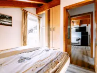 Cecilia Hotels in Mazzin