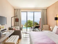 Nido, Mar-Bella Collection Hotels near Public Library