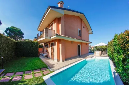 Etna Villa il Pino Отели в г. Трекастаньи