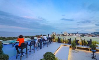 Hua Hin Grand Hotel and Plaza