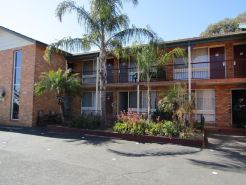 Homestead Motel