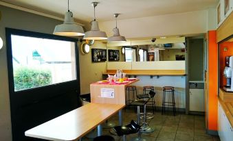 Hotel F1 Angers Ouest - Beaucouze