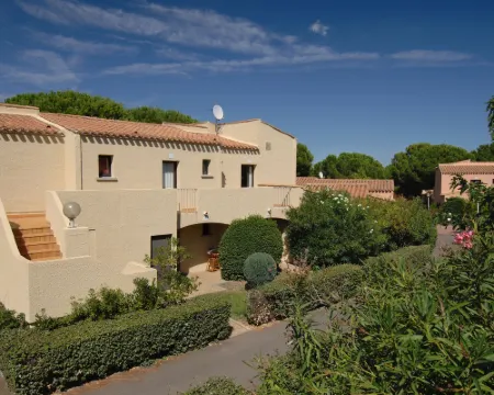 Résidence Odalys Saint Loup Hotels in Agde