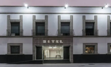 Hotel San Lucas Отели рядом с достопримечательностью «Музей карикатур»