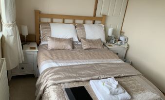 Orchard House - Housity