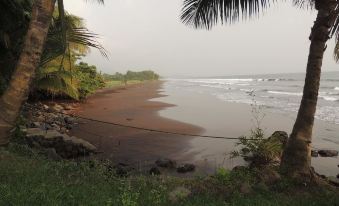 Tsaben Beach Hotel