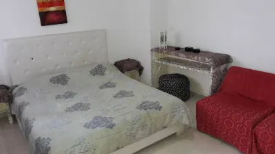 Furnished Short Stay Apartment in Tunis Hoteles cerca de Tunisia Mall