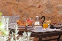 Hotel les Pasteliers Hotels in Ambialet