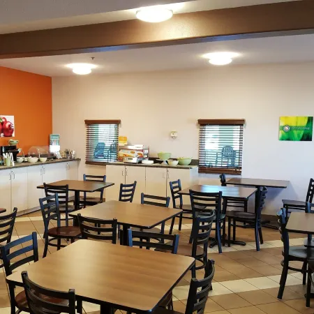 Quality Inn Airport