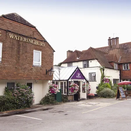 Maidstone (A26/Wateringbury) Отели рядом с достопримечательностью «Бренчли Гарденс»