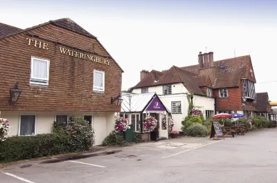Maidstone (A26/Wateringbury) Hotels in East Malling and Larkfield
