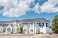 Microtel Inn & Suites by Wyndham Raton Hotels in Raton