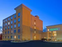 La Quinta Inn & Suites by Wyndham Danbury