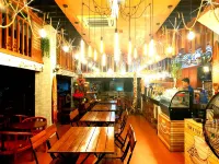 EL Navi Surftown - Hostales