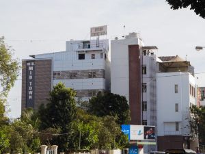 Hotel Midtown, Vadodara