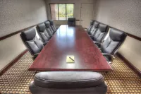 Econo Lodge Hotels in White County