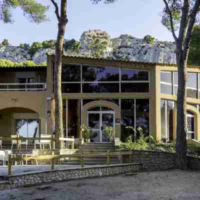 Domaine de Roquerousse Hotel Exterior