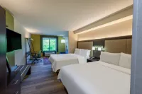Holiday Inn Express & Suites NORTH EAST (ERIE I-90 EXIT 41) by IHG - parking