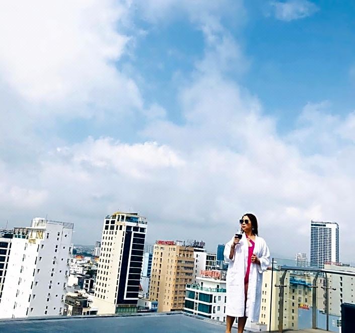 다낭 에버랜드 호텔 루프탑 수영장