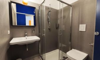 Tric Trac Hostel
