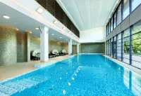 DoubleTree by Hilton Hotel & Conference Centre Warsaw - Pool