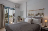 Caldera Romantica Hotel Hotels near White Beach