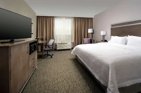 Hampton Inn Washington DC NoMa Union Station Отели рядом с достопримечательностью «Смитсоновский Национальный зоологический парк»