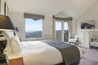 Echoes Boutique Hotel & Restaurant Hotels near Bridal Veil Falls Track