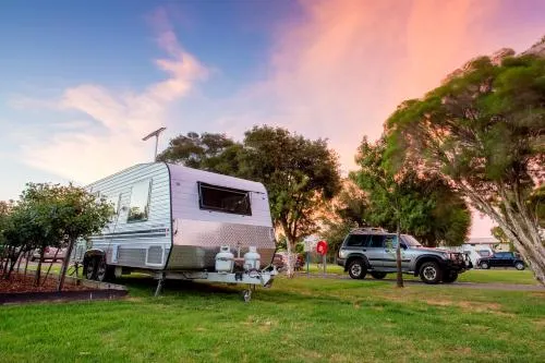 Big4 Shepparton Park Lane Holiday Park - Pools