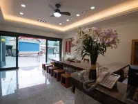Habitat Heart B&B Hotels near Lotus Forest