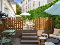 Le Village Montmartre โรงแรมใกล้โรงละครเลอตริอานง