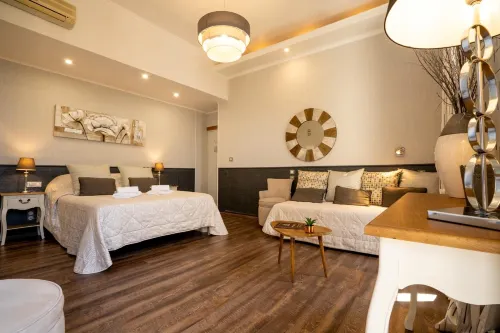 Hotel Restaurant Bellevue Hotels in Bormes-les-Mimosas
