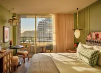 Wayfinder Waikiki Hotels in Honolulu