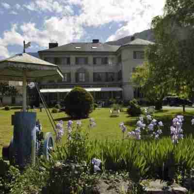 Hôtel du Parc - Manoir du Baron Blanc Hotel Exterior