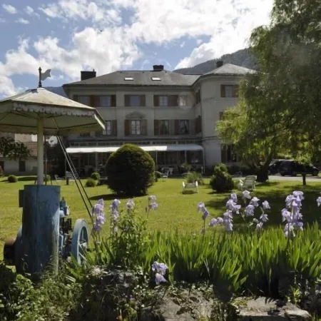 Hotel du Parc - Manoir du Baron Blanc Отели в г. Фаверж