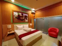 Hotel 99 Pati Hotel dekat Waduk Gembong