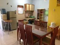 VILLA MUTIARA ASRI BERASTAGI Hotel dekat Lau Debuk-Debuk