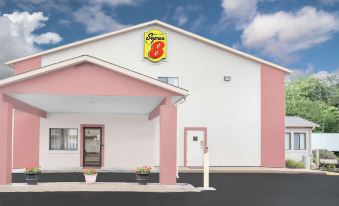 Super 8 by Wyndham East Moline