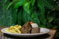 Tri Hotel Premium Criciúma - Frühstück